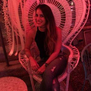 Meet your Posher, Ashley